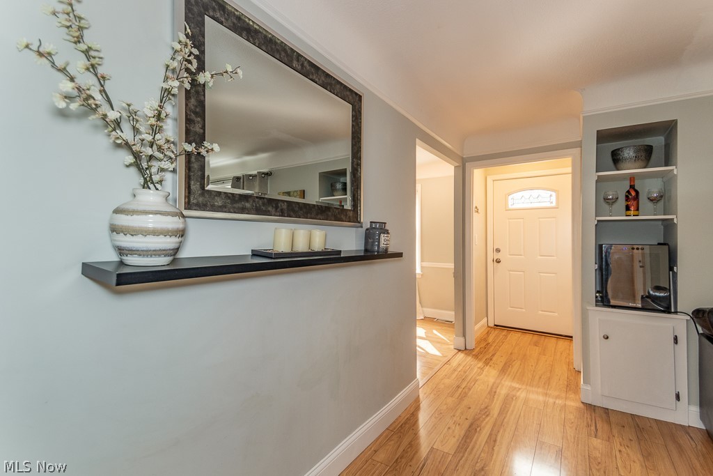 4867 Anderson Road Cleveland, OH 44124 - Photo 15 of 35