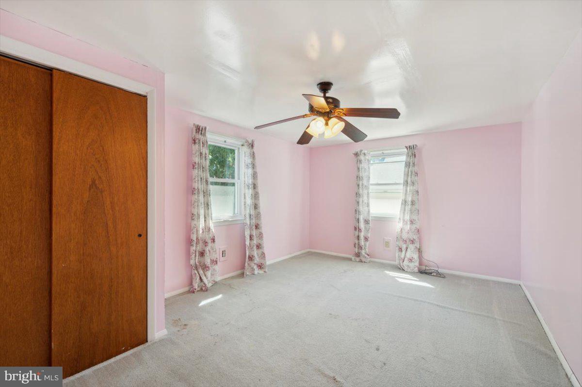 1032 Edgerton Road Secane, PA 19018 - Photo 40 of 48