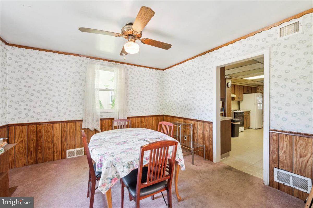1032 Edgerton Road Secane, PA 19018 - Photo 8 of 48