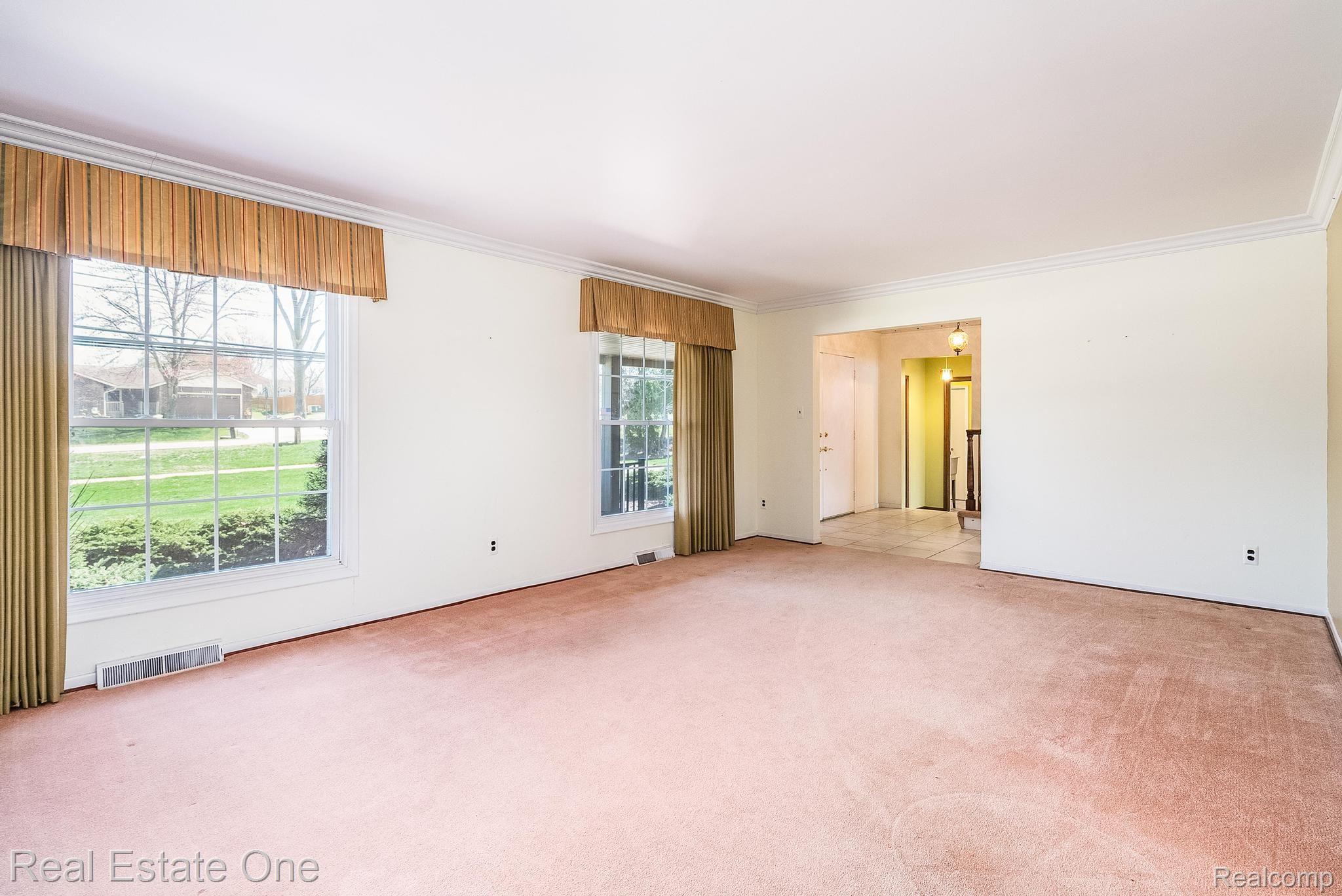 23125 Meadowbrook Road Novi, MI 48375 - Photo 23 of 49 Gallery Image 23