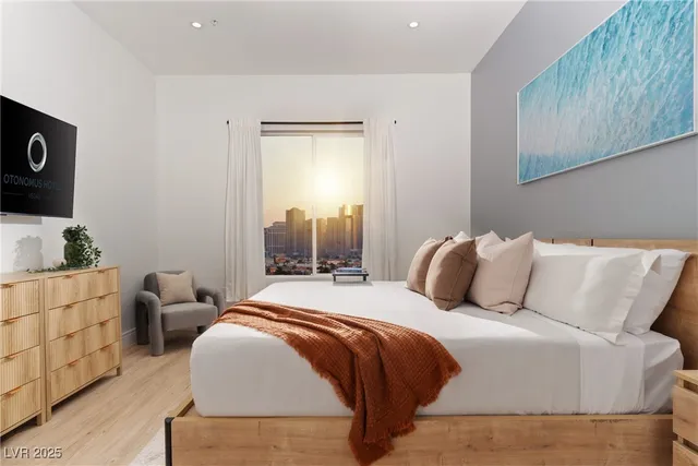 $2,500 | 5050 West Russell Road, Unit 107, Las Vegas, NV 89118