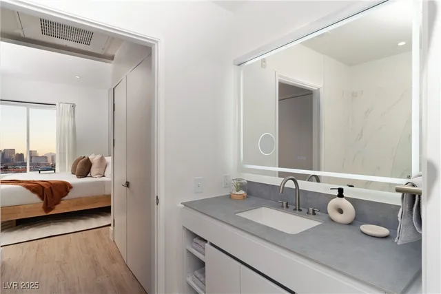 $2,500 | 5050 West Russell Road, Unit 107, Las Vegas, NV 89118