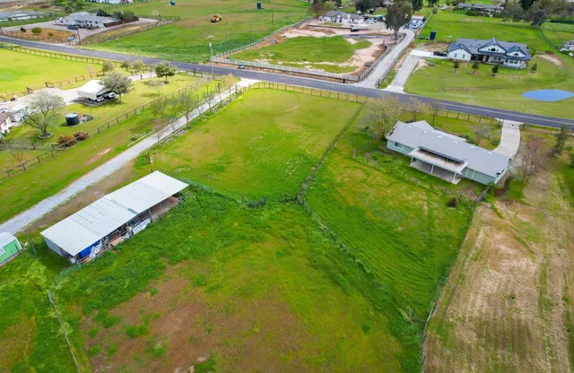 $999,999 | 37491 Verde Avenue, Madera, CA 93636