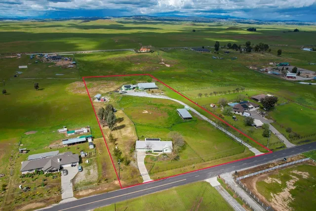 $999,999 | 37491 Verde Avenue, Madera, CA 93636