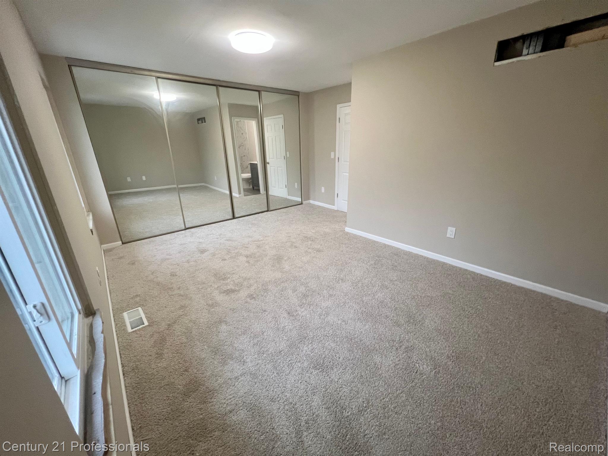 7231 Morton Taylor Road North Canton, MI 48187 - Photo 21 of 31