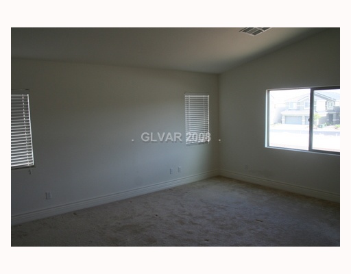 131 Short Ruff Way Las Vegas, NV 89148 - Photo 3 of 8 Master Bedroom.
