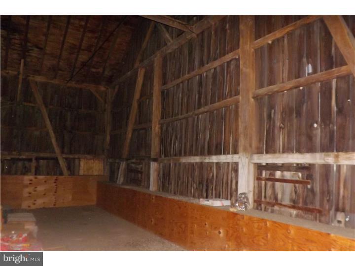 311 Hickon Road Quakertown, PA 18951 - Photo 11 of 12 Barn
