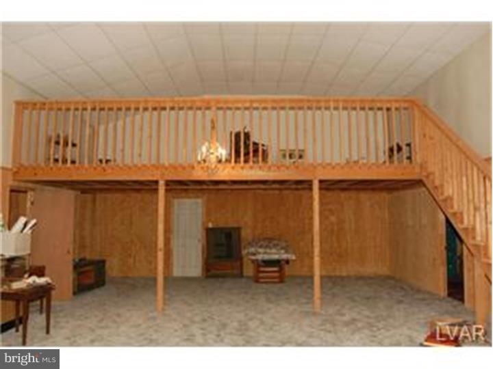 311 Hickon Road Quakertown, PA 18951 - Photo 6 of 12 Great Room