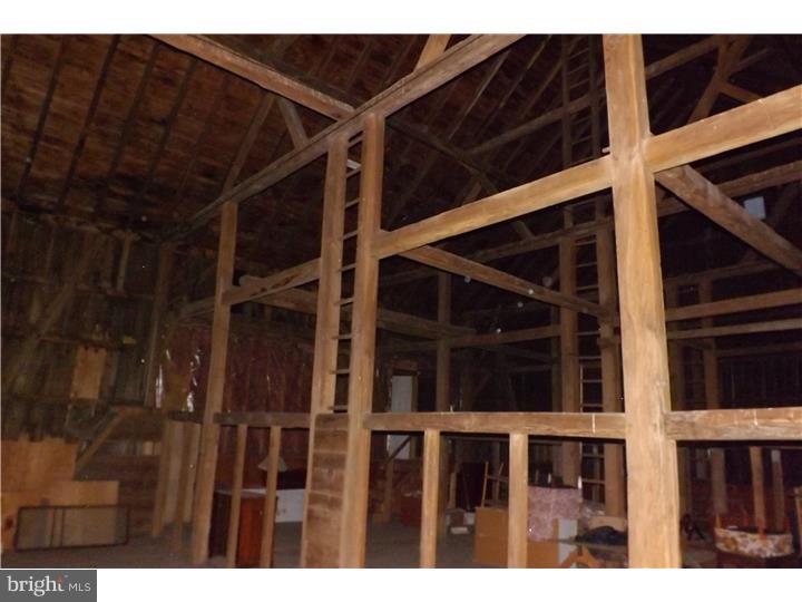 311 Hickon Road Quakertown, PA 18951 - Photo 10 of 12 Barn