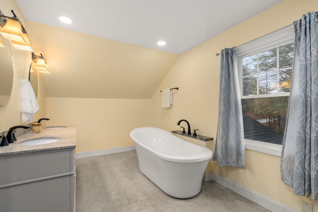61 East Brimfield Road Holland, MA 01521 - Photo 19 of 29