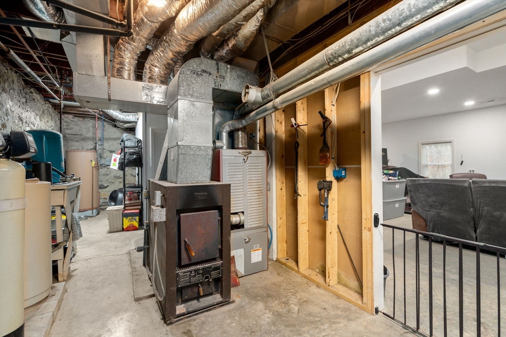 61 East Brimfield Road Holland, MA 01521 - Photo 24 of 29