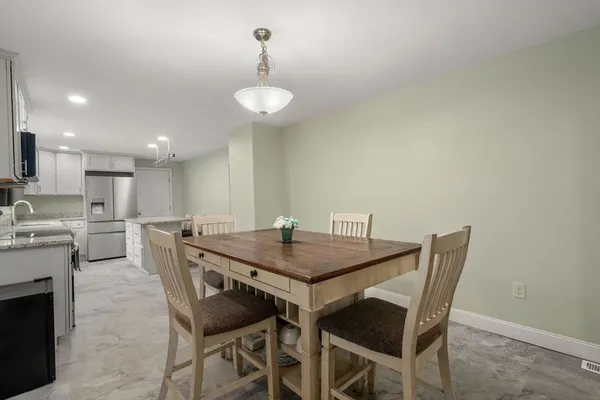 $510,000 | 61 East Brimfield Road, Holland, MA 01521