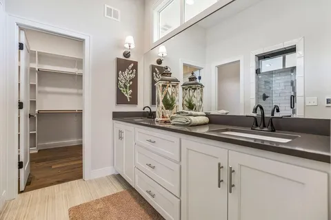 $656,040 | 25150 West 141st Street, Olathe, KS 66061