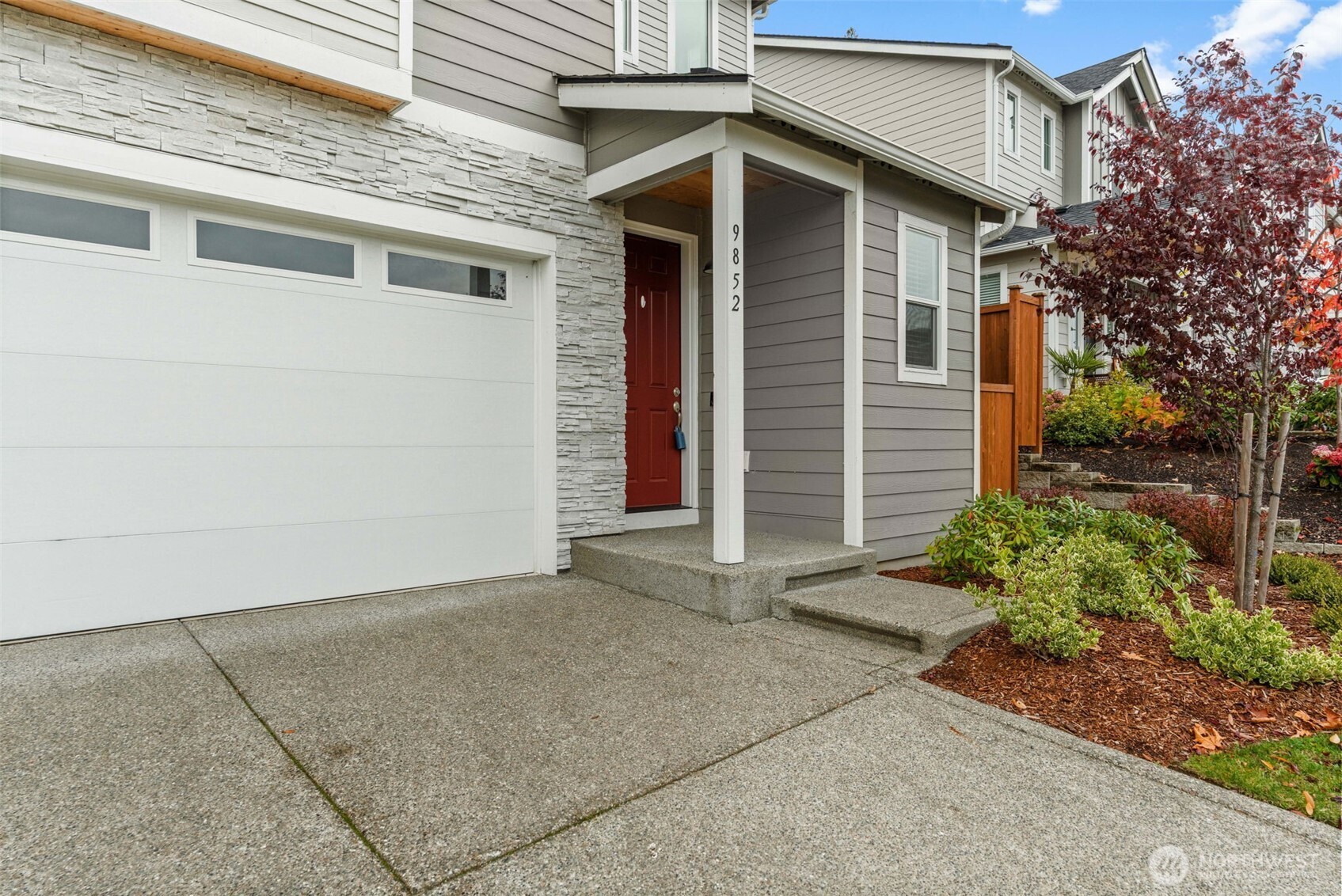 9852 Prospect Place Gig Harbor, WA 98332 - Photo 2 of 38