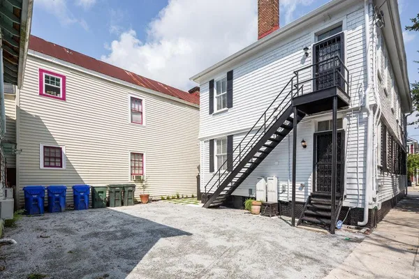 $3,500 | 13 Carolina Street, Unit B UPSTAIRS, Charleston, SC 29403