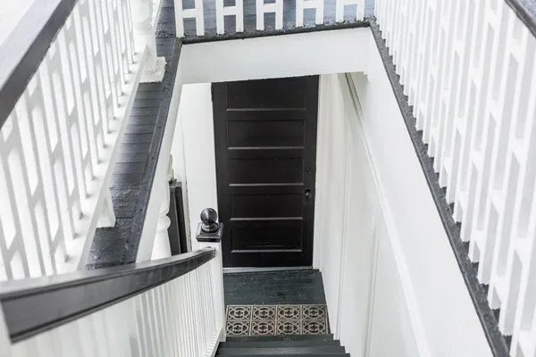 $3,500 | 13 Carolina Street, Unit B UPSTAIRS, Charleston, SC 29403