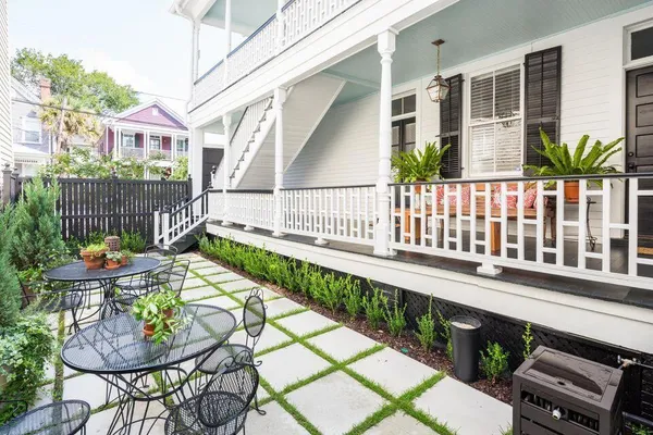 $3,500 | 13 Carolina Street, Unit B UPSTAIRS, Charleston, SC 29403