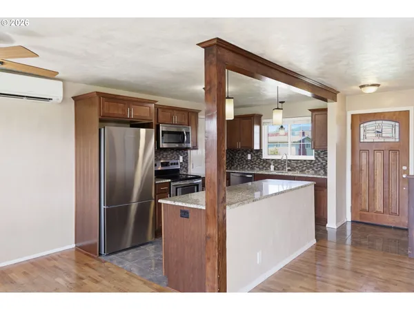 $419,000 | 1789 Lawnridge Avenue, Springfield, OR 97477