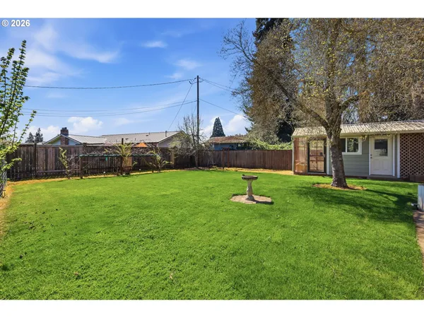 $419,000 | 1789 Lawnridge Avenue, Springfield, OR 97477