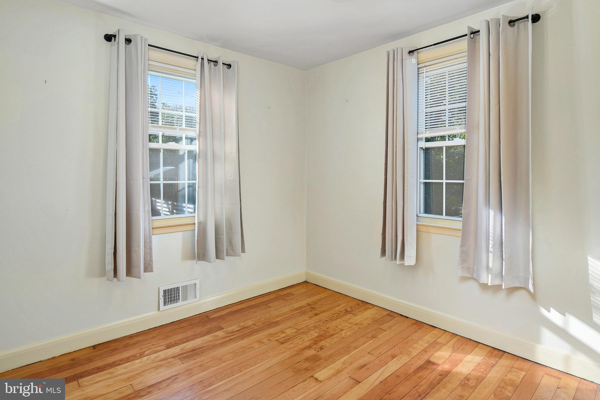 210 Homewood Road Linthicum Heights, MD 21090 - Photo 13 of 33 Bedroom 3