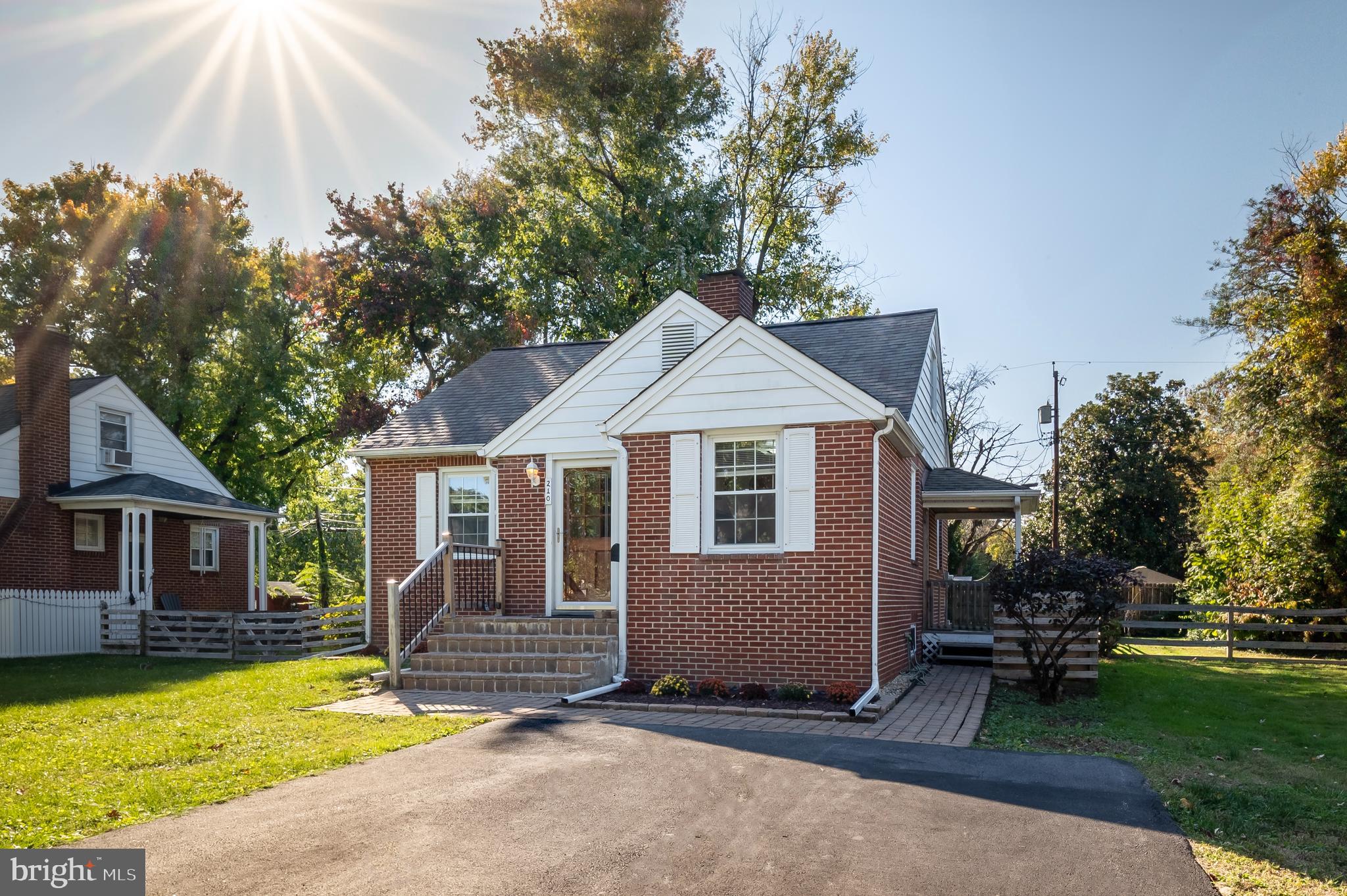 210 Homewood Road Linthicum Heights, MD 21090 - Photo 2 of 33 Exterior Front