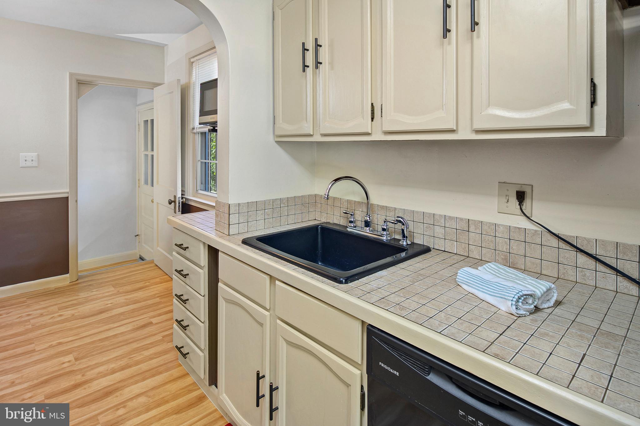 210 Homewood Road Linthicum Heights, MD 21090 - Photo 8 of 33 Kitchen (alt view)