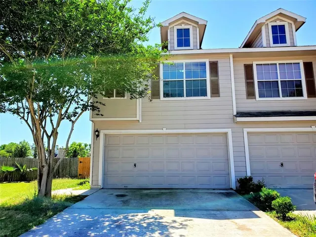 $2,000 | 6007 Shelbourne Park Lane, Houston, TX 77084