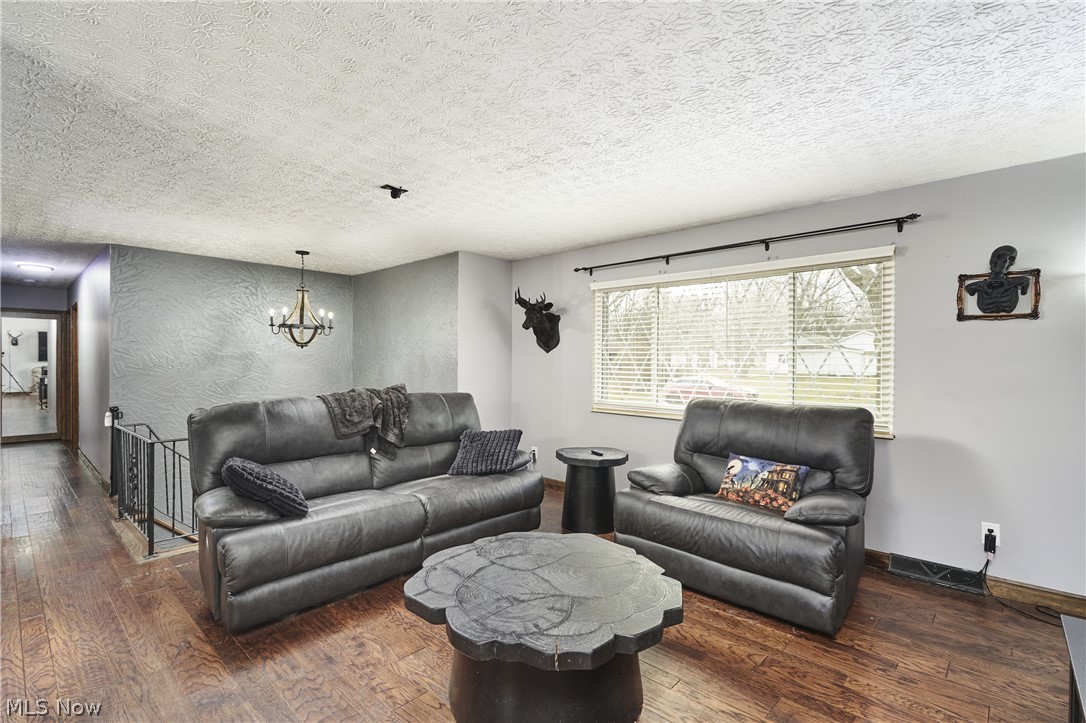 1881 Nichols Road Akron, OH 44312 - Photo 8 of 30 Gallery Image 8