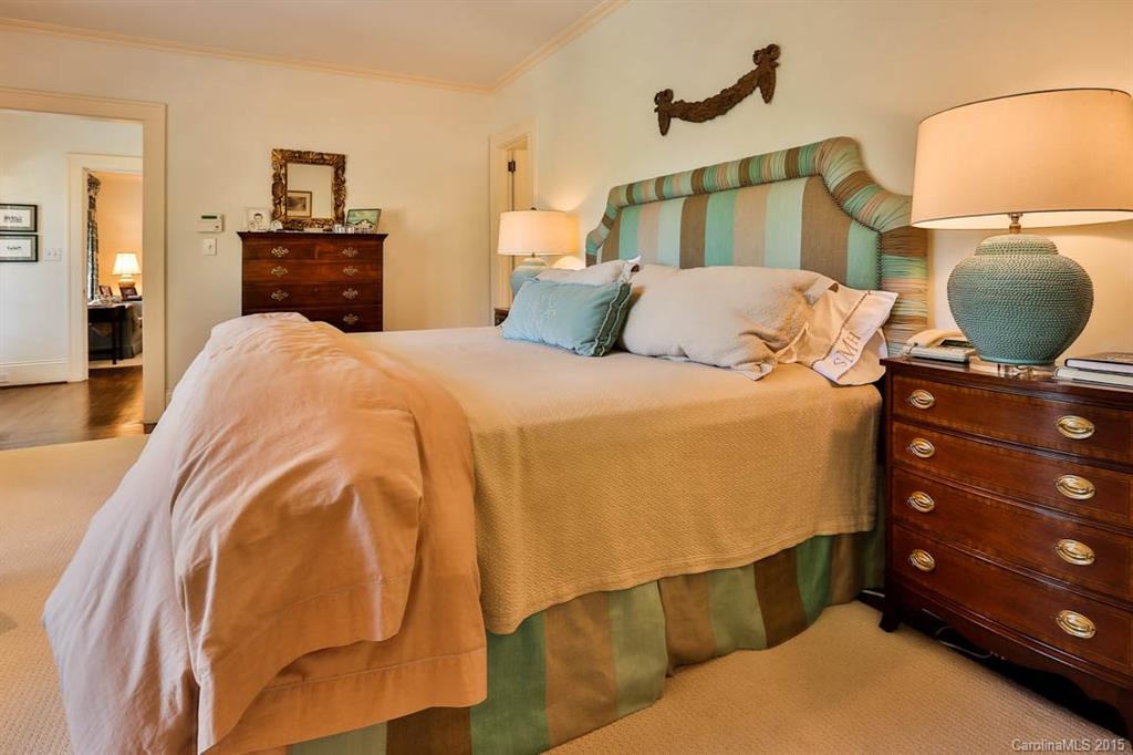 1724 Brandon Road Charlotte, NC 28207 - Photo 15 of 24 Gallery Image 15