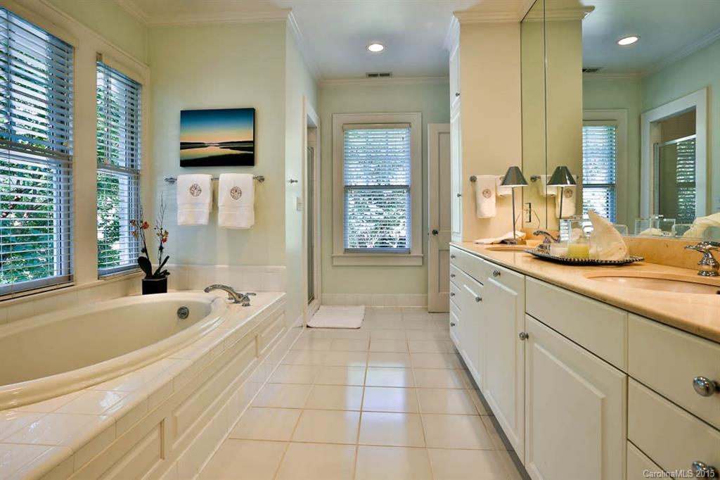 1724 Brandon Road Charlotte, NC 28207 - Photo 16 of 24 Gallery Image 16