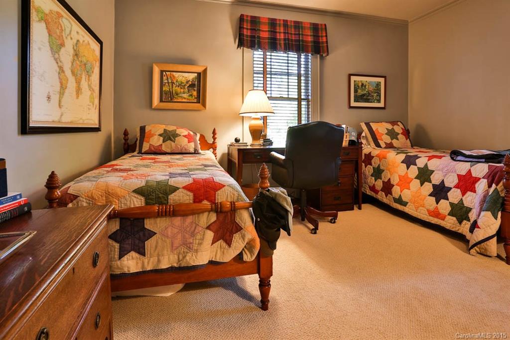 1724 Brandon Road Charlotte, NC 28207 - Photo 21 of 24 Gallery Image 21