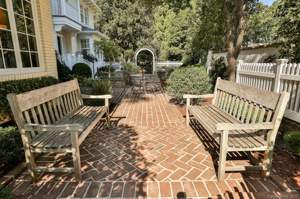 1724 Brandon Road Charlotte, NC 28207 - Photo 23 of 24 Gallery Image 23