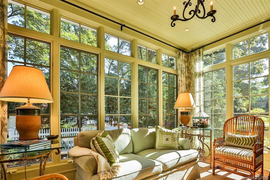 1724 Brandon Road Charlotte, NC 28207 - Photo 5 of 24 Gallery Image 5