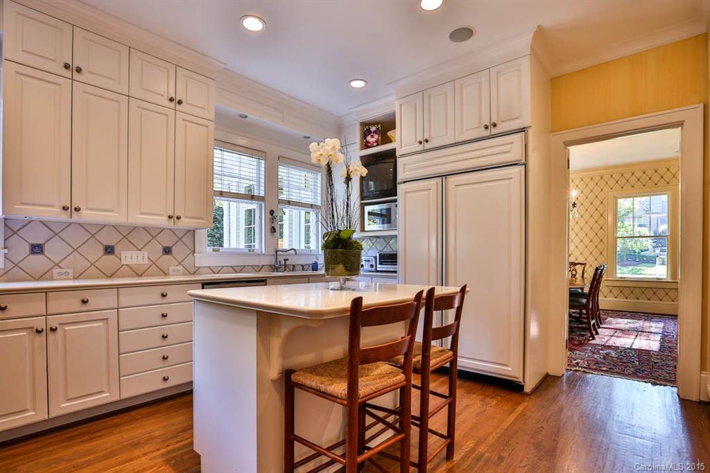 1724 Brandon Road Charlotte, NC 28207 - Photo 8 of 24 Gallery Image 8