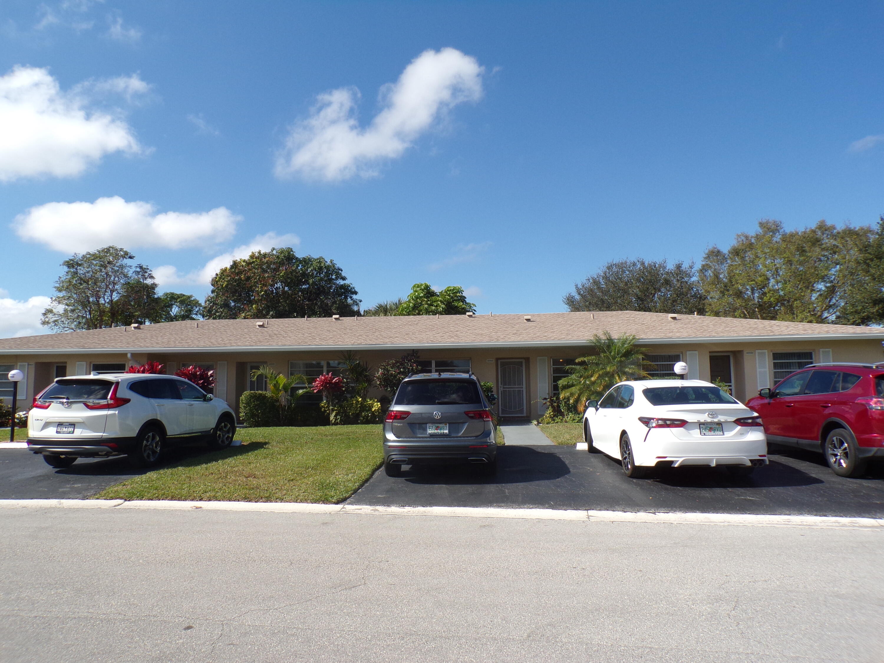 20952 Covington Drive Boca Raton, FL 33433 - Photo 4 of 36 137_1937