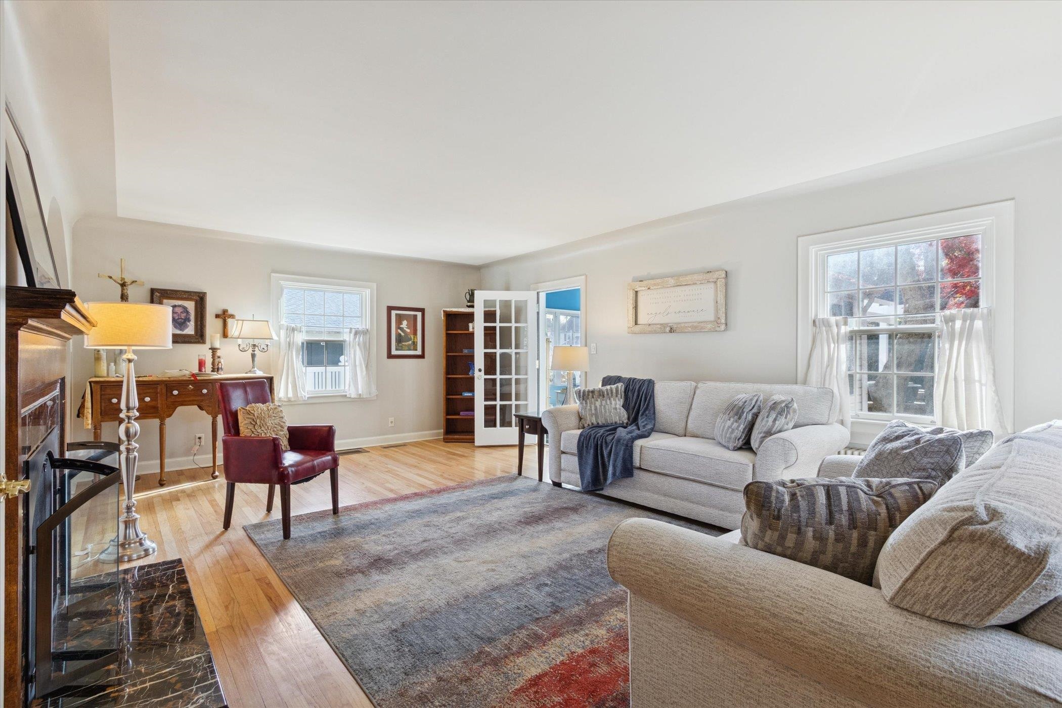 1408 Ave D Sterling, IL 61081 - Photo 14 of 55 a living room with furniture or couch and a flat screen tv