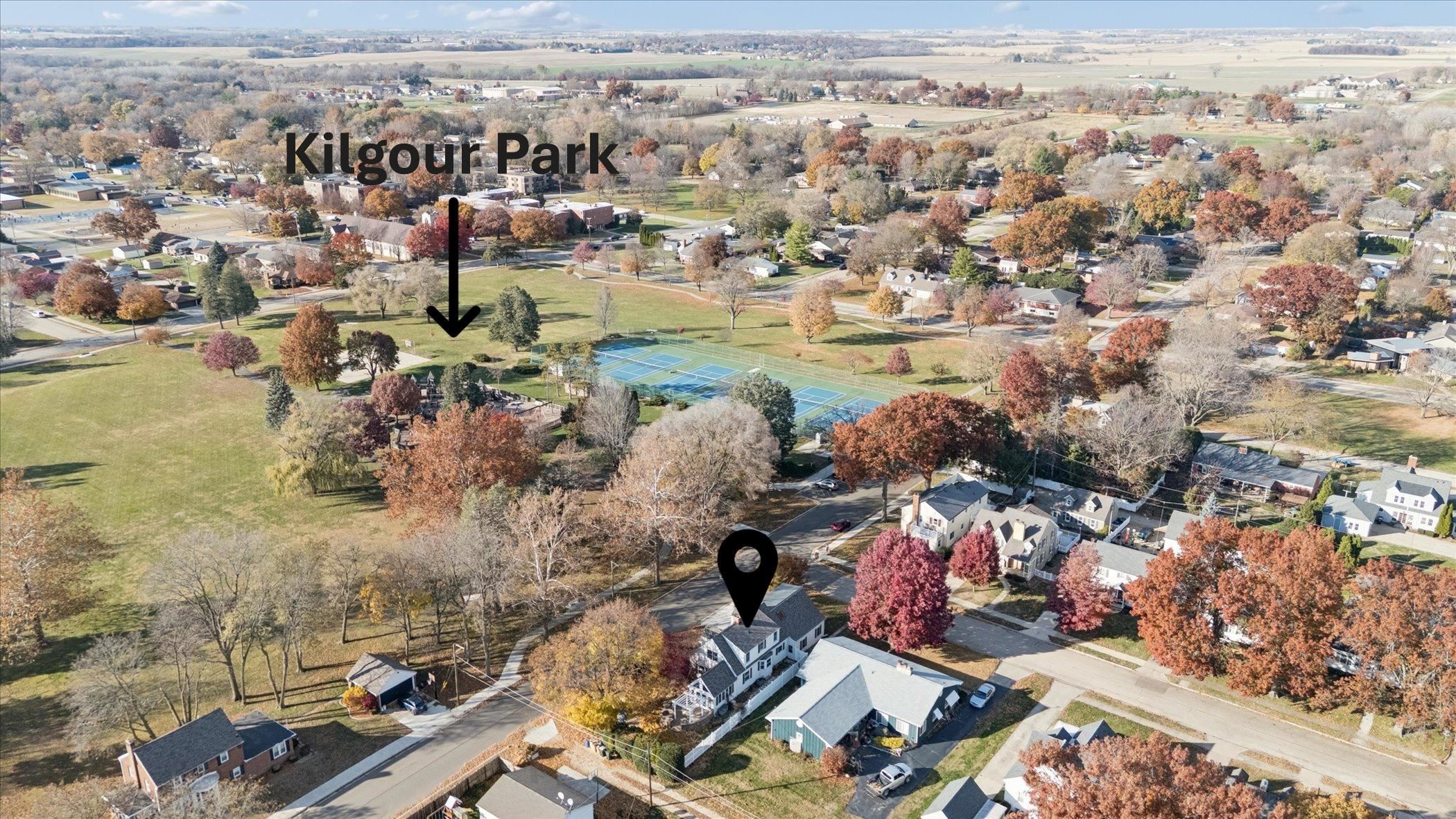 1408 Ave D Sterling, IL 61081 - Photo 5 of 55 an aerial view of residential houses with outdoor space