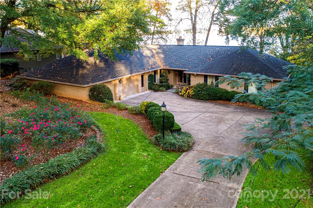44 Sunrise Point Road Lake Wylie, SC 29710 - Photo 31 of 46 Gallery Image 31