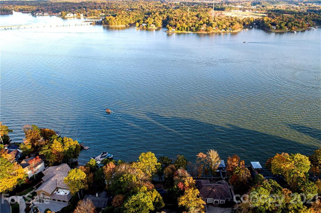 44 Sunrise Point Road Lake Wylie, SC 29710 - Photo 32 of 46 Gallery Image 32