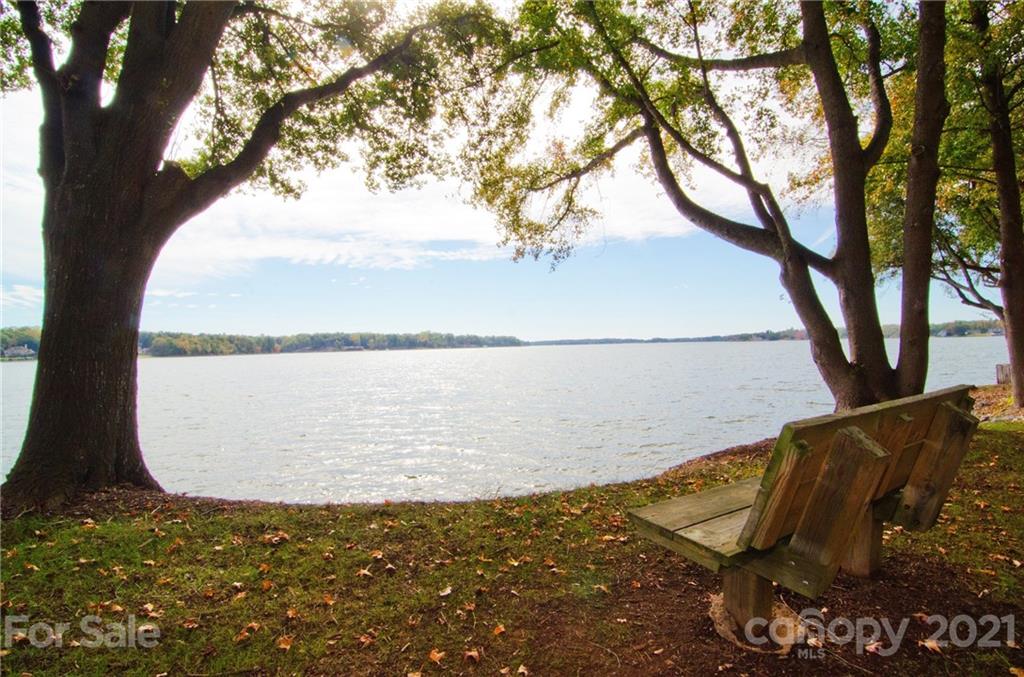 44 Sunrise Point Road Lake Wylie, SC 29710 - Photo 40 of 46 Gallery Image 40