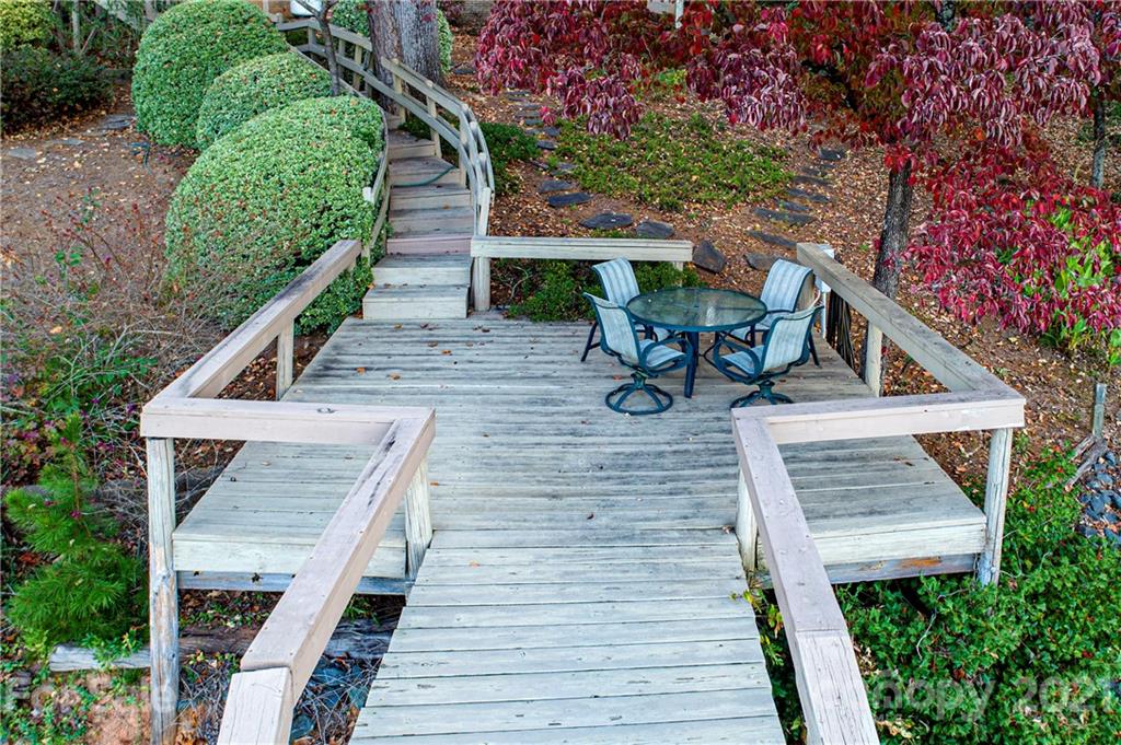 44 Sunrise Point Road Lake Wylie, SC 29710 - Photo 5 of 46 Gallery Image 5