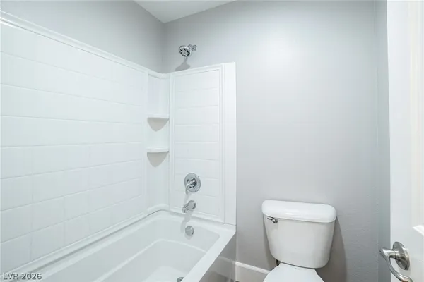 $2,450 | 11404 Belmont Lake Drive, Unit 101, Las Vegas, NV 89135