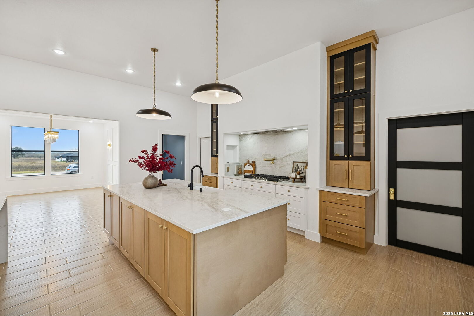 191 Hidden Ranch Court Floresville, TX 78114 - Photo 11 of 38