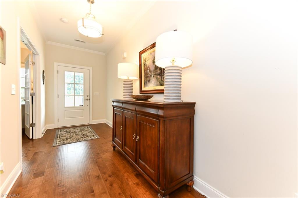2024 Welden Ridge Road Kernersville, NC 27284 - Photo 4 of 28 Foyer