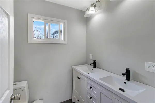 $148,000 | 1710 Morgan Avenue, Parsons, KS 67357