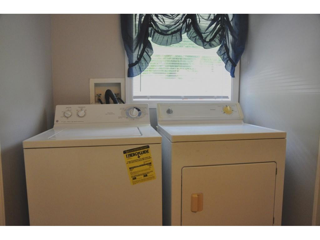 1053 Mowdy Road Kingsport, TN 37664 - Photo 6 of 11 laundry No more laundrymat
