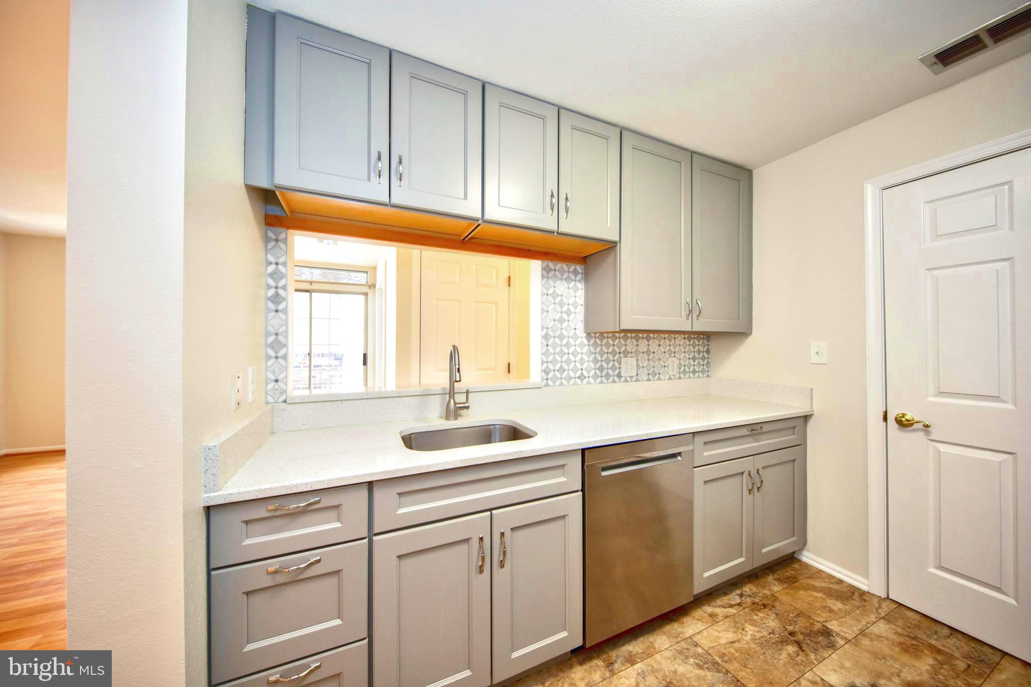 302 Canterbury Road, Unit 302J Bel Air, MD 21014 - Photo 6 of 30 Updated kitchen