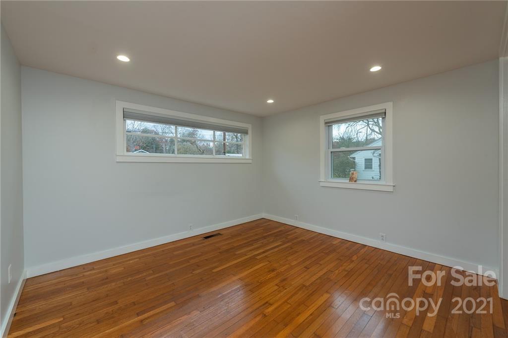 111 Pershing Road, Unit 96 97 Asheville, NC 28805 - Photo 16 of 45 Gallery Image 16