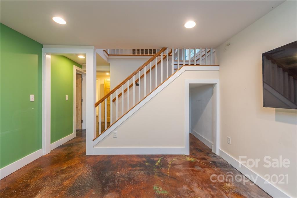 111 Pershing Road, Unit 96 97 Asheville, NC 28805 - Photo 21 of 45 Gallery Image 21