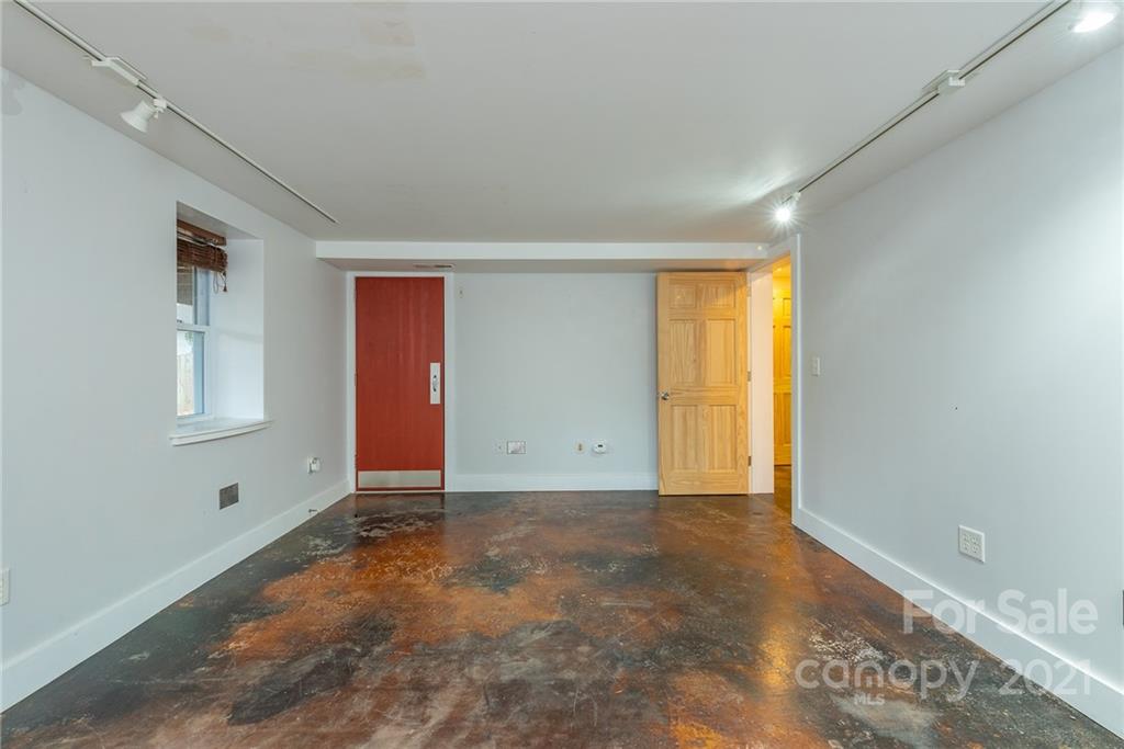 111 Pershing Road, Unit 96 97 Asheville, NC 28805 - Photo 24 of 45 Gallery Image 24